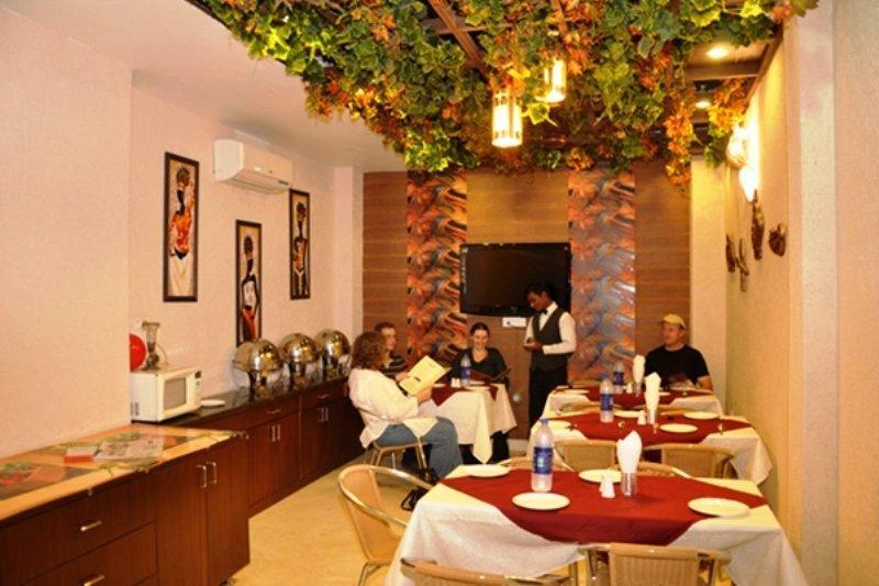 Avexia Premiere Agra Hotel Buitenkant foto